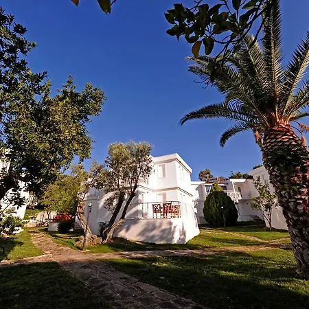 Hotel de apartamente Hanedan Flora Foça