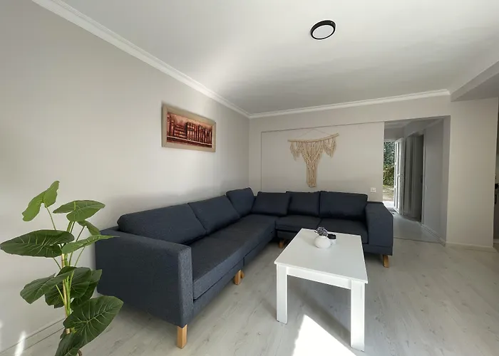 מלון דירות Hanedan Flora *