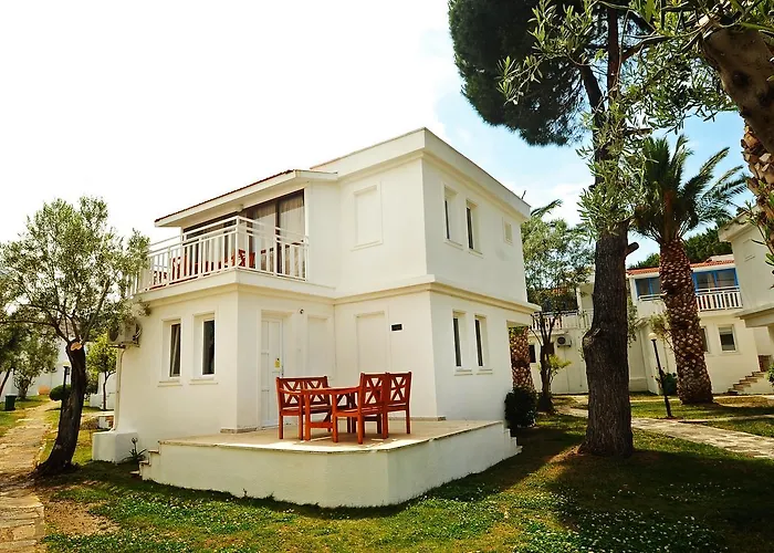 Hanedan Flora Lägenhetshotell Foça