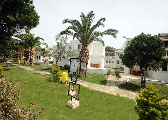 Hanedan Flora מלון דירות פוצ'ה