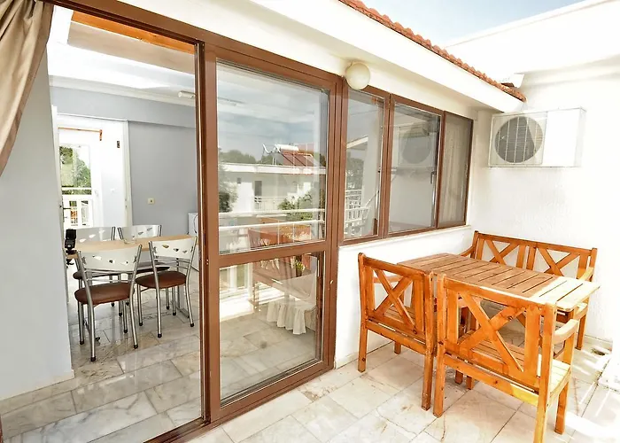 Hanedan Flora Lägenhetshotell