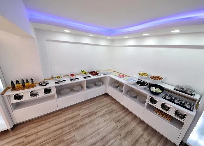 Hanedan Flora Lägenhetshotell Foça