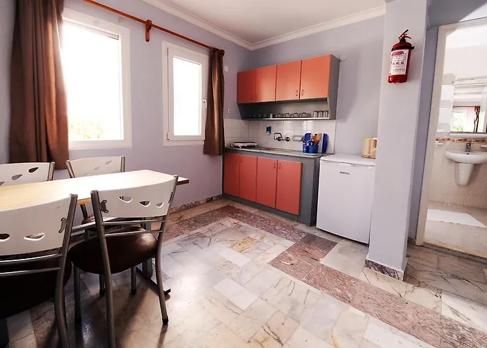 Hanedan Flora מלון דירות *