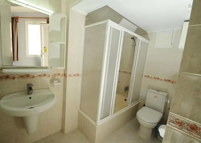 Hanedan Flora Lägenhetshotell Foça