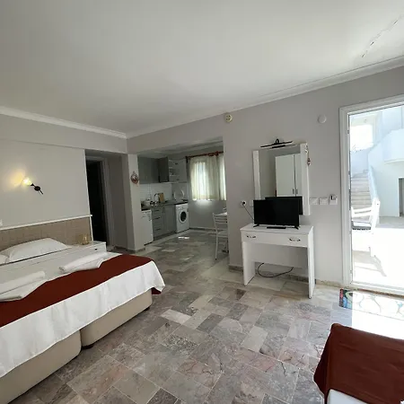 Hanedan Flora Aparthotel *