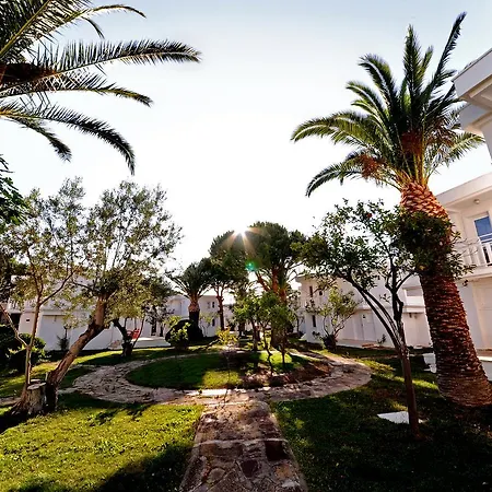 Hanedan Flora Aparthotel
