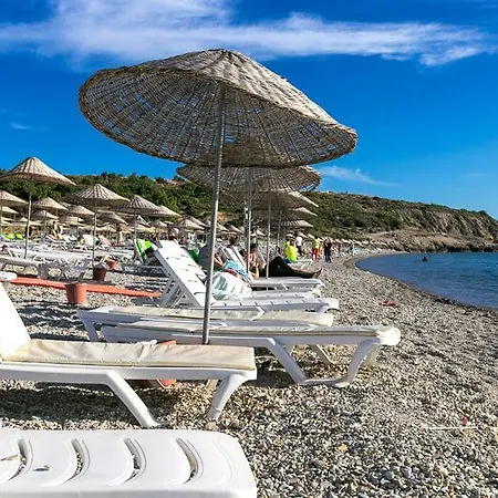 Hanedan Flora Aparthotel