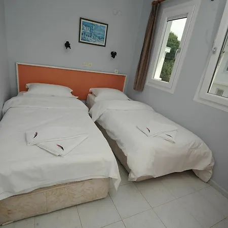 Hanedan Flora Aparthotel